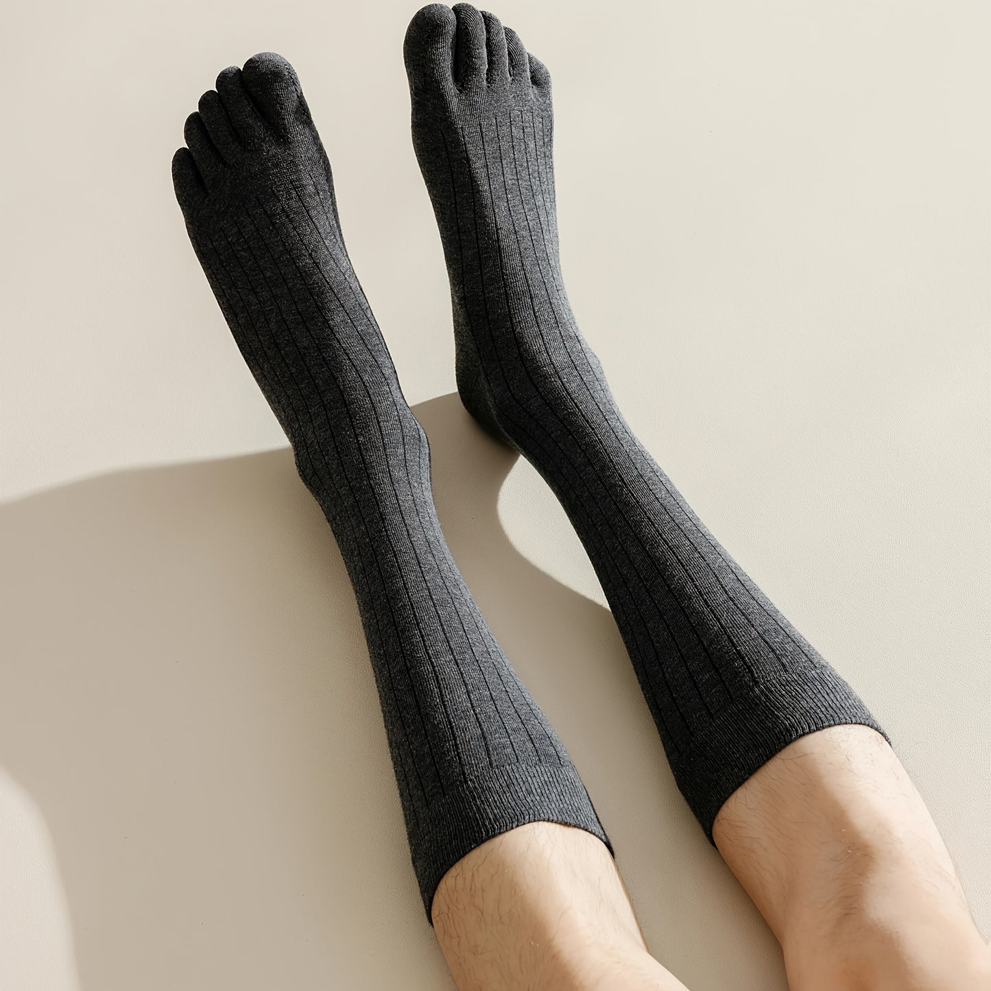 2 Pairs of Men's Five-Toe Socks, Long Tube Toe Separated Socks for Spring and Autumn, Black