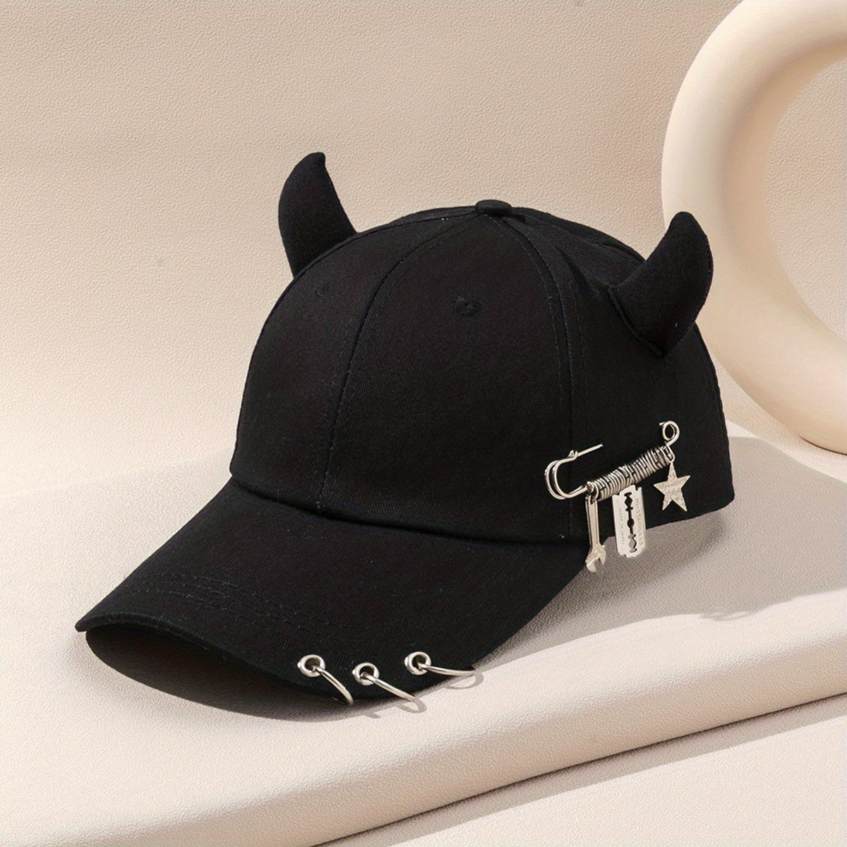 1pc Popular Fashion Personality Men's Horn Baseball Cap Lovers Hat