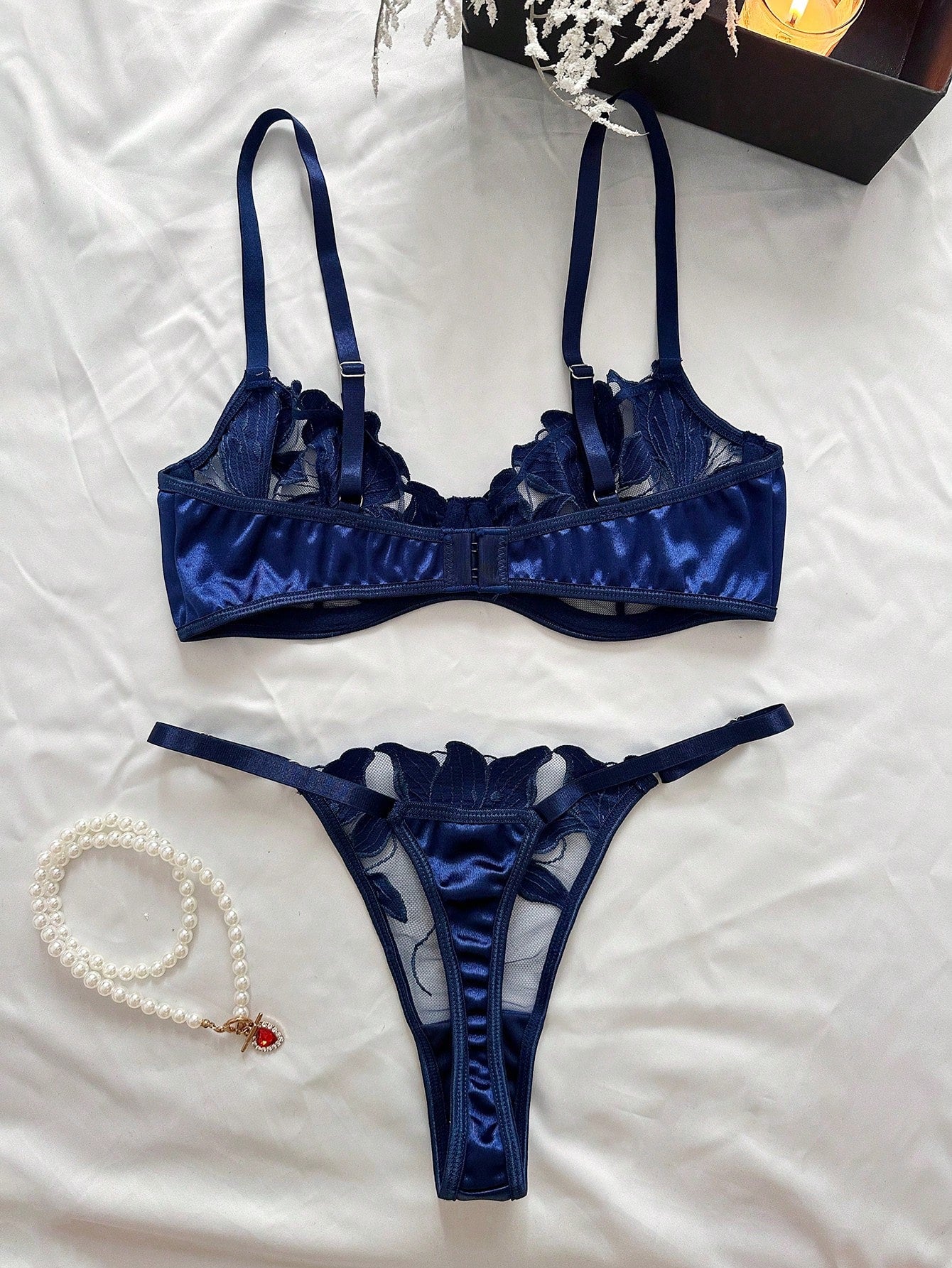 Women's Embroidered Mesh Contrast Sexy Lingerie Set