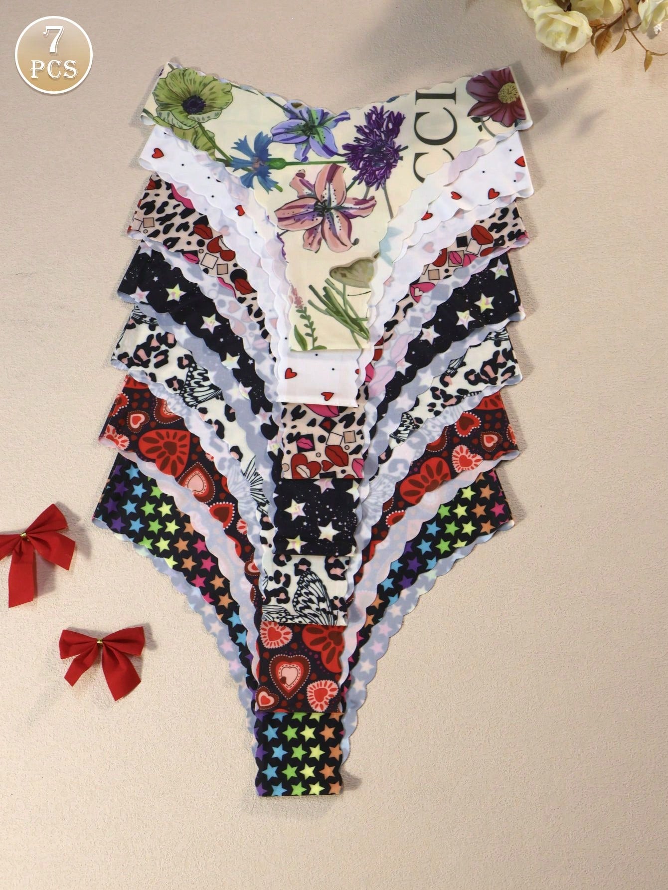 7pcs Set - Women's Christmas Print Wavy Trim Breathable Comfortable Sexy Soft Panties