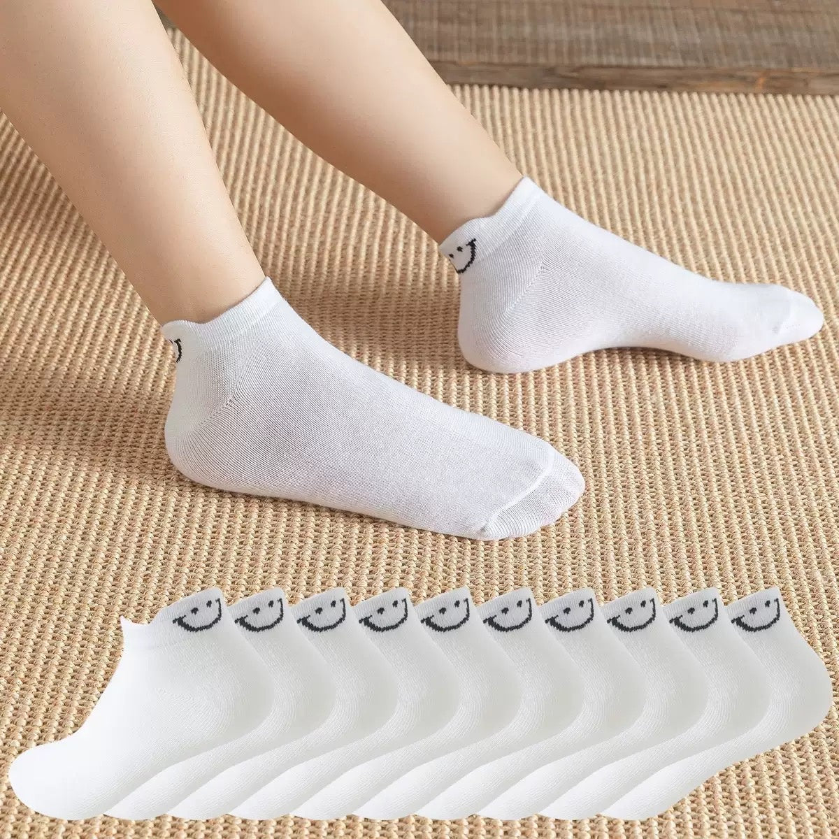 10 Pairs Women'S Cartoon Face Smile Short Socks, Comfortable Breathable Polyester Knit Fabric, Solid Color, 95% Polyester 5% Elastane, 280g/m², Machine Washable