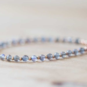 Labradorite Bracelet with Rose Gold Fill, Delicate Stacking Grey Gemstone Bracelet, Beaded Labradorite Jewelry, Rose Gold Fill Bracelet