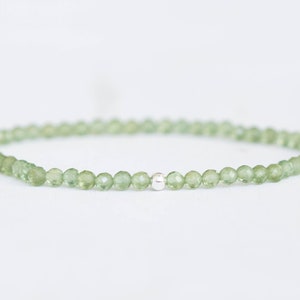 Dainty Green Apatite Stretch Bracelet, Delicate Beaded Green Gemstone Skinny Bracelet