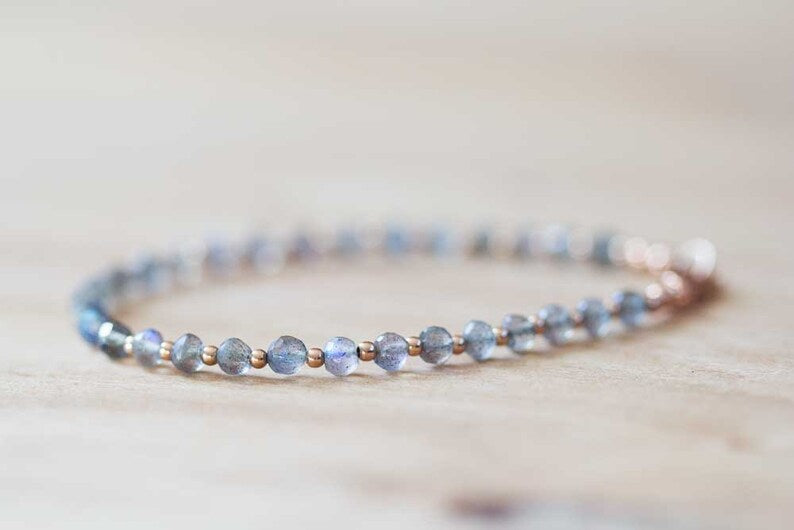 Labradorite Bracelet with Rose Gold Fill, Delicate Stacking Grey Gemstone Bracelet, Beaded Labradorite Jewelry, Rose Gold Fill Bracelet