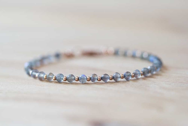 Labradorite Bracelet with Rose Gold Fill, Delicate Stacking Grey Gemstone Bracelet, Beaded Labradorite Jewelry, Rose Gold Fill Bracelet