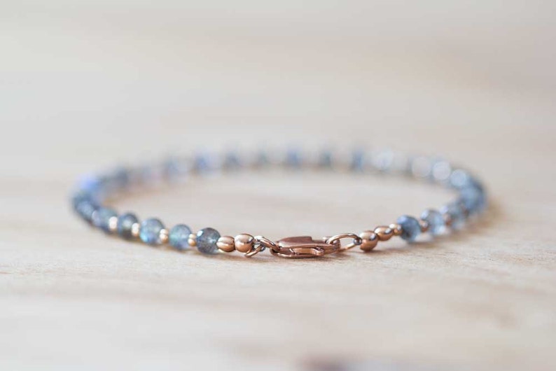 Labradorite Bracelet with Rose Gold Fill, Delicate Stacking Grey Gemstone Bracelet, Beaded Labradorite Jewelry, Rose Gold Fill Bracelet