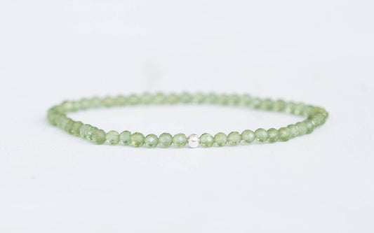 Dainty Green Apatite Stretch Bracelet, Delicate Beaded Green Gemstone Skinny Bracelet